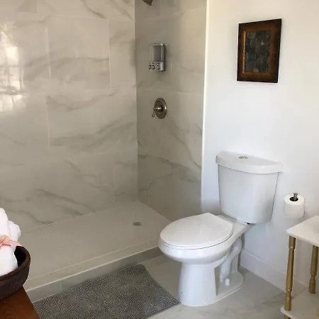 Private Suite Mins From Mia Free Parking Miami Exterior foto