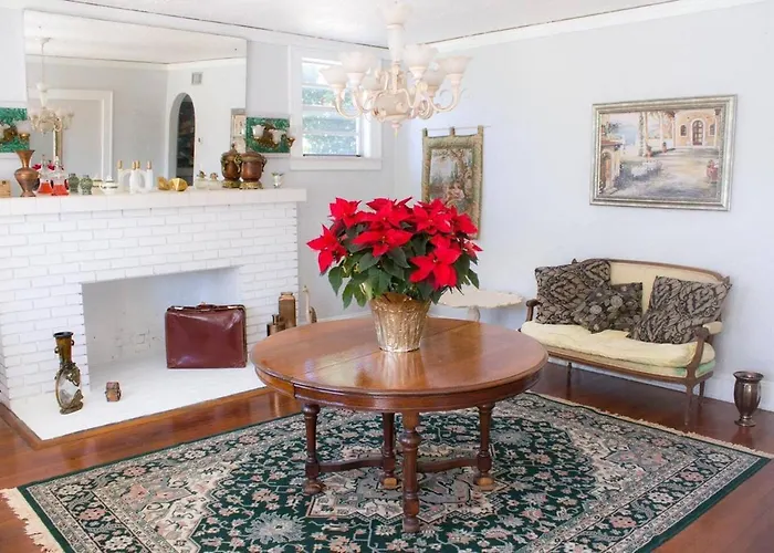 Private Suite Mins From Mia Free Parking