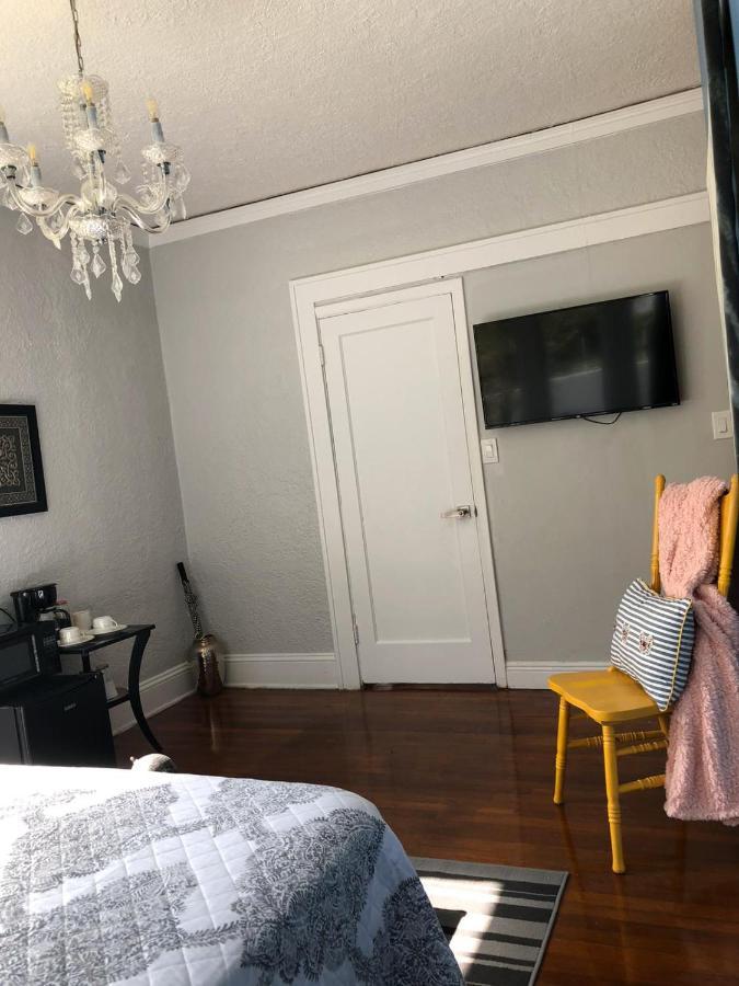 Habitación en casa particular Private Mins From Mia Free Parking